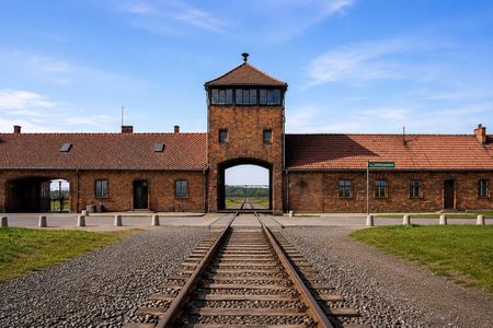 Krakow: Auschwitz-Birkenau Guided Tour with Hotel Transfer