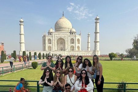3 Days 2 Nights Private Luxury Golden triangle tour from Delhi