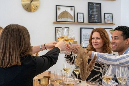 Le Marais Food and Wine Tour - French Gourmet Tastings