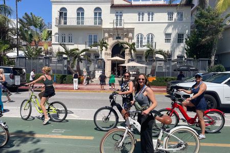 Electric Bike Tour in South Beach