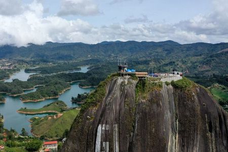 Guatapé and Piedra del Peñol Tour from Medellin with Lunch