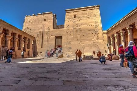 Luxor Private Day Tour from Marsa Alam included (Medinat Habu)