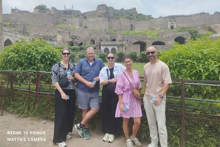 Hyderabad: A Full-Day Guided Tour with Lunch By Car and Entry Fee