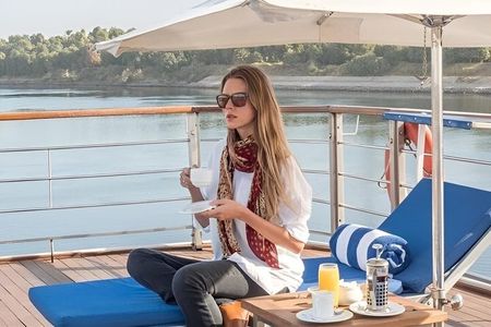 4 Days Nile cruise Aswan to Luxor & Abu Simbel. Hot air Balloon