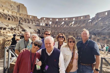 Small Group Tour of Colosseum, Forum, Palatine - all inclusive