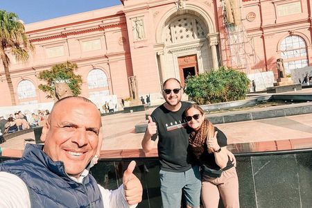 Private Giza Pyramids, Egyptian Museum and Khan El Khalili Tour