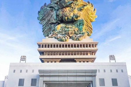 All-Inclusive South Bali Tour: Tanah Barak, GWK, Uluwatu & Kecak