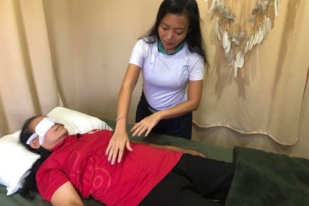 Reiki Healing with Som, Reiki Master Teacher in Phuket,thailand