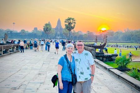 Private Angkor Temples Tour with Sunrise