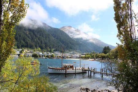3 Day Doubtful Sound Overnight Cruise and Glowworm Tour from Queenstown