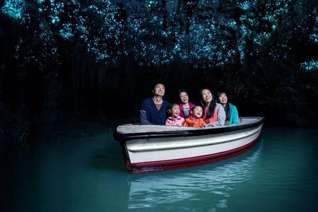 3 Day Waitomo Caves, Hobbiton Movie Set and Rotorua Tour from Auckland