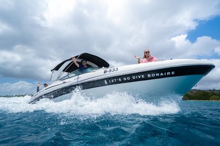 Private Two Tank Boat Dive in Bonaire 2 persons