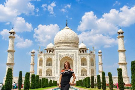 3 Days 2 Nights Private Luxury Golden triangle tour from Delhi