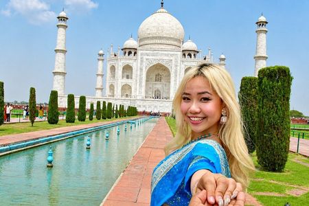 3 Days 2 Nights Private Luxury Golden triangle tour from Delhi