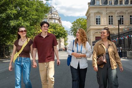 Paris Le Marais Walking Tour: An Incredible History - Small Group