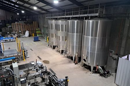 Private Wine Tour, Lunch & Take-Home Wine – All Included