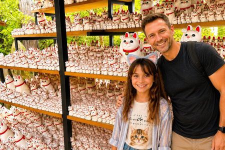 Tokyo: Gotokuji Cat Temple, Shinjuku Cat Cafe and 3D Cat PM Tour