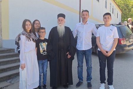 Fruska Gora Private 7 Monastery Tour with Brunch