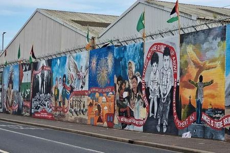 Belfast Political Peace Walls Tour by Luxury Minivan+ transfer