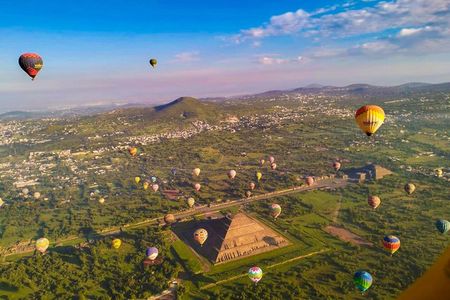 Balloon Flight + Pick up CDMX + Breakfast in Cave + Pyramids