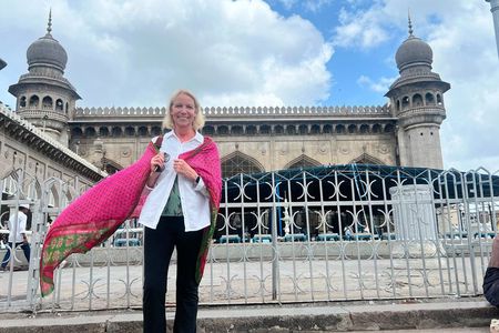 Hyderabad: 4 Museums & Khilwat Palace with Old City Cultural Walk