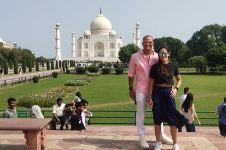 Delhi: Private Taj Mahal Tour with Luxury Lunch at Marriott Agra