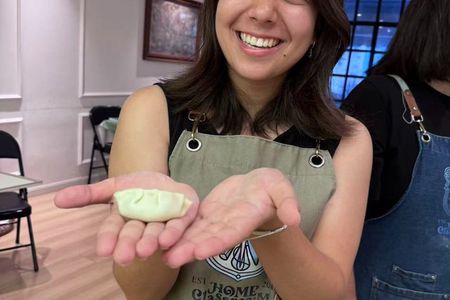 Private Home Dumpling Class with local Sister (veggie available)