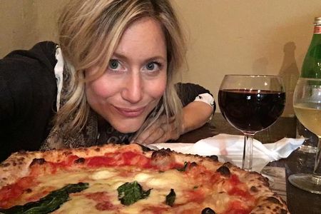 Rome: Pizza & Tiramisu or Gelato Class with Flowing Fine Wine 5*