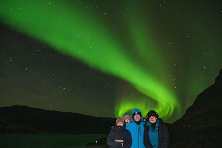 Northern Lights with Photos & Hot Chocolate Small Group Tour