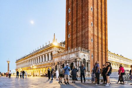 Venice by Night: Highlights & Hidden Gems Tour
