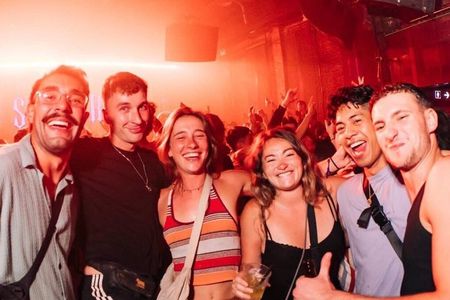Hanoi Night Bar Crawl with Local Guide & Free Shots