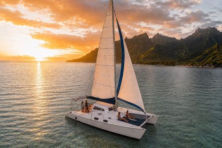 Sunset Cruise on Catamaran in Moorea – Following in Cook's footsteps