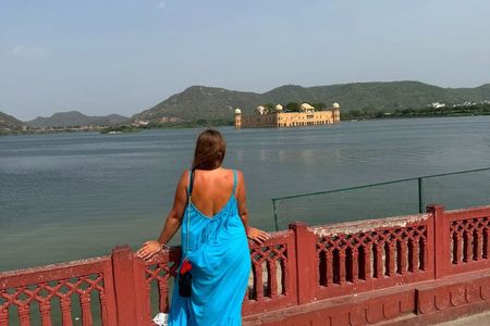 Private Car 5-Day Golden Triangle Tour with Pushkar from Delhi