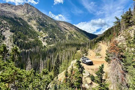 Retractable Top Open Jeep Private Tour of RMNP by Purple Points