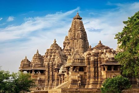 From Delhi: 11-Day Golden Triangle Tour with Khajuraho & Varanasi