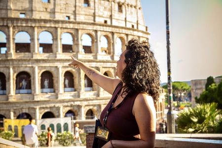 Rome: Guided Group Tour of Colosseum, Palatine Hill & Roman Forum