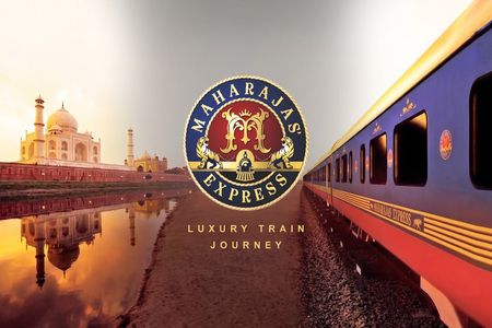 4-Day Private Golden Triangle Tour with Taj Mahal & Express Train