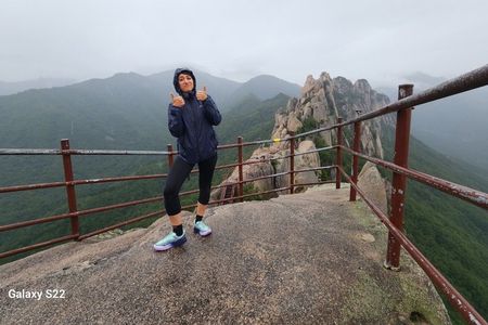 2-Day Hike through the Scenic Valleys of Mt. Seoraksan from Seoul