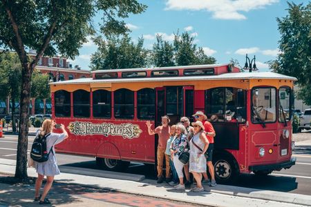Louisville 3-Hour Bourbon Trolley Tour with Distillery & Tastings