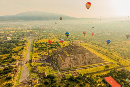 Balloon Flight + Pick up CDMX + Breakfast in Cave + Pyramids