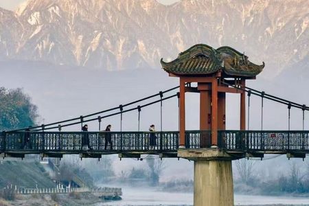 All-Inclusive Private Panda & Hidden Ancient Town Tour