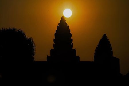 ONE FULL DAY-Tours, Beautiful SUNRISE at ANGKOR WAT Temple