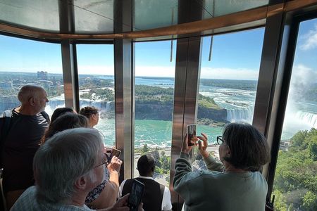 Niagara Falls Small Walking Tour Panoramic view and Boat ride