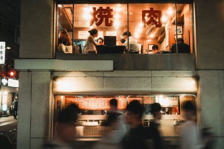 Tokyo Street Photography Workshop with a Pro Photographer