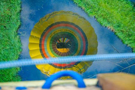 Overview of the Loire Valley and its castles in Hot Air Balloon