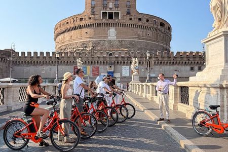 Bike/E-bike Tour of Rome and Vatican