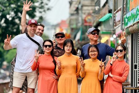 Hanoi: Outskirts Army Jeep Tour Led by Women