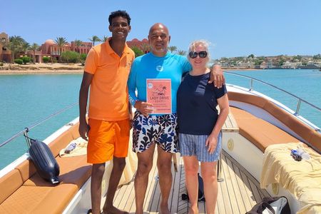 Luxury Private Speedboat El Gouna Dolphins Bayoud Island