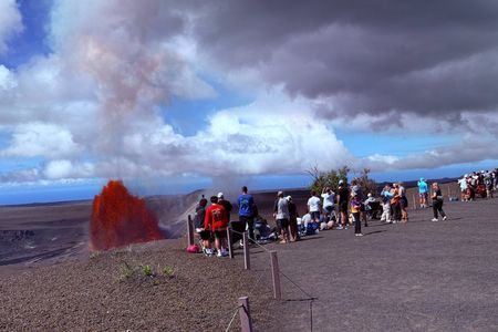 Private Sprinter Van 10 Seats tour from Kona Coast to Volcanoes National Park