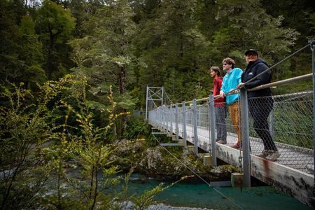 Full-Day Routeburn Track Guided Hike, Small Group from Queenstown